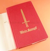 A. Hitler - Mein Kampf rote Beamtenausgabe 1939 im...
