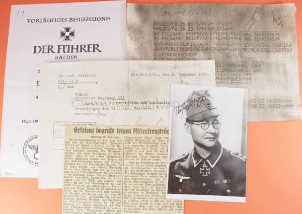 Unterschrift von Ritterkreuzträger Feldwebel Wilhelm Keipp mit Zeitungsausschnitt