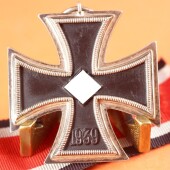 Eisernes Kreuz 2.Klasse 1939 (75) am Band