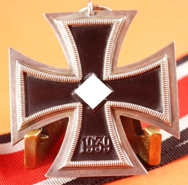 Eisernes Kreuz 2.Klasse 1939 in Ritterkreuzgröße / Übergröße mit Band