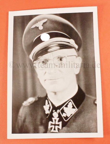 Fotoportrait Ritterkreuzträger und Brillantenträger SS-Obergruppenführer Herbert Gille