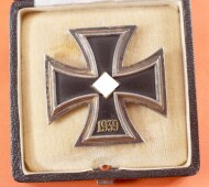 Eisernes Kreuz 1.Klasse 1939 im Etui (WL Messing Kern) -...