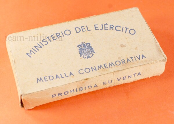 Verleihungskarton zur Spanischen Erinnerungsmedaille der Blauen Division für den Feldzug in Rußland