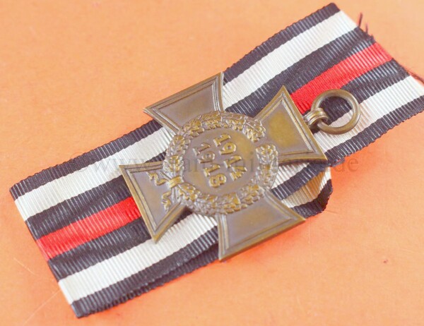 Ehrenkreuz für Kriegsteilnehmer mit Band (W)