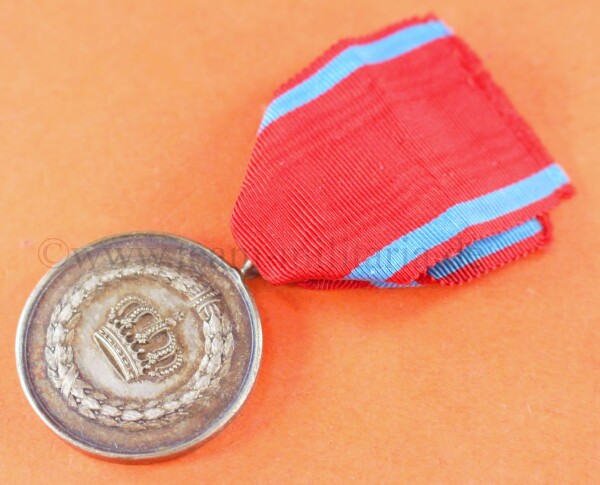 Medaille Für Treue Dienste bei der Fahne IX Württemberg am Band