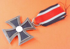 Eisernes Kreuz 2.Klasse 1939 (125) am Band - SELTEN