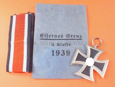 Eisernes Kreuz 2.Klasse 1939 (100) mit kleiner (!)...