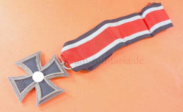 Eisernes Kreuz 2.Klasse 1939 (56) am langen Band - SELTEN