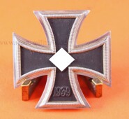 Eisernes Kreuz 1.Klasse 1939 (20) - Version mit Schwertnadel