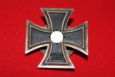 Eisernes Kreuz 1.Klasse 1939 an Schraube
