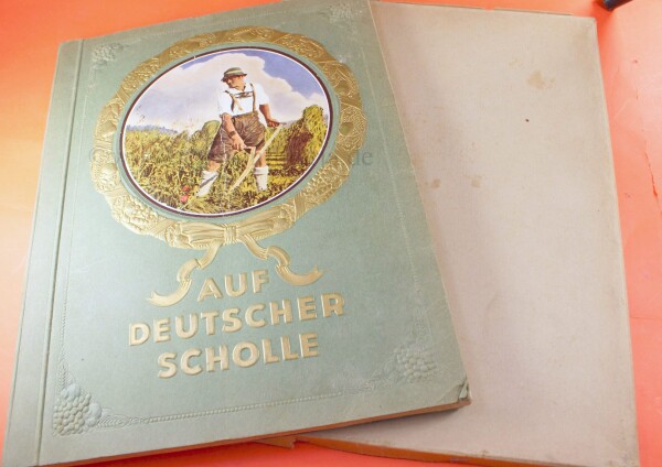 Zigarettenbilderalbum / Sammelalbum -  Auf deutscher Scholle im Schuber (komplett)