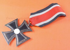 Eisernes Kreuz 2.Klasse 1939 (19) am Band - SELTEN