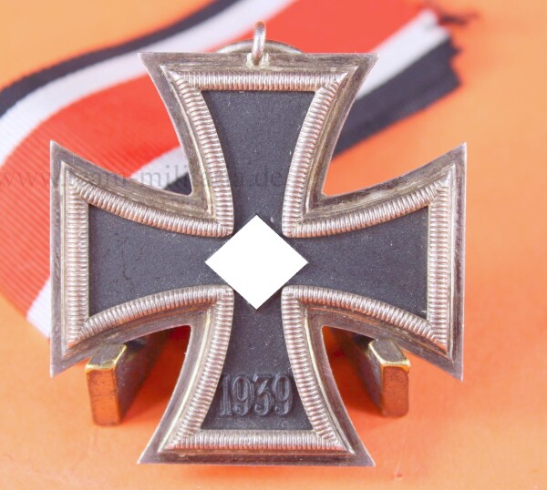Eisernes Kreuz 2.Klasse 1939 (6) am Band