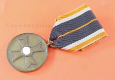 Medaille zum Kriegsverdienstkreuz am Band (orange)