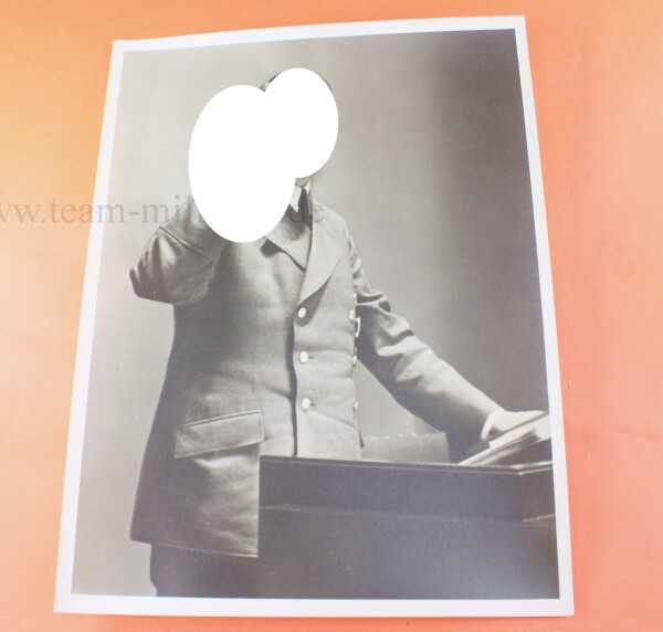 Übergröße Bild / Foto Führer Adolf Hitler am Rednerpult mit Gruss