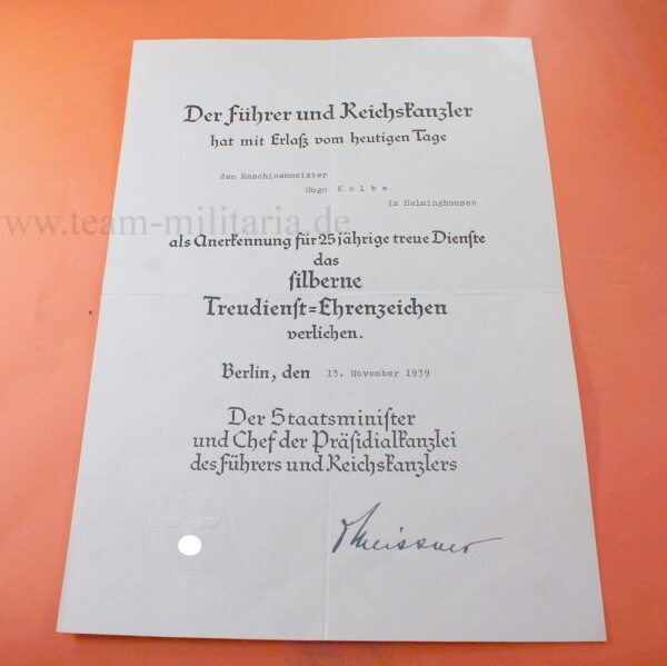 Verleihungsurkunde zum Treudienst-Ehrenzeichen in Silber (Helminghausen)