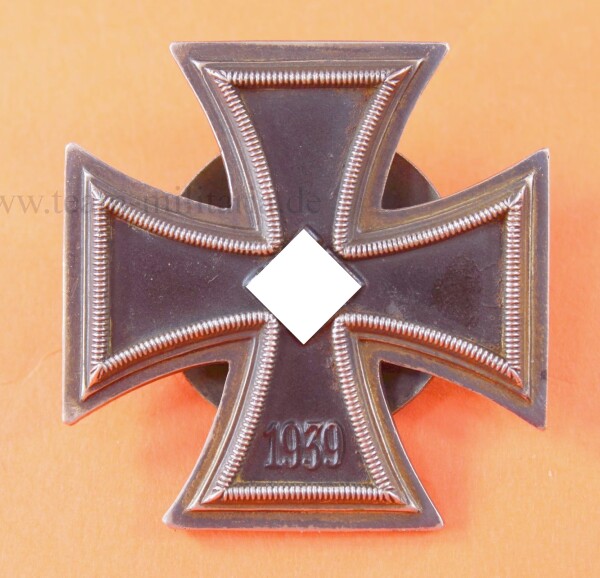 Eisernes Kreuz 1.Klasse 1939 (L/58 ) an Schraubscheibe