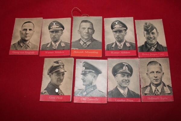 8 x WHW Hefte Ritterkreuzträger der Wehrmacht