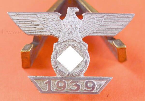Wiederholungsspange 1939 für das Eiserne Kreuz 1.Klasse 1914 (Mayer) - MINT CONDITION