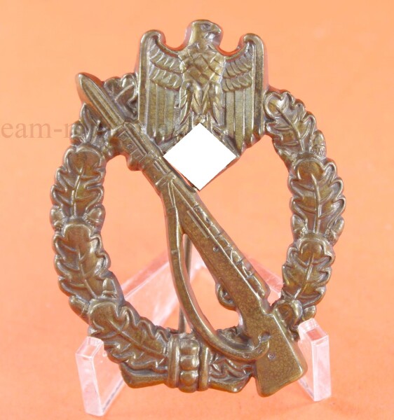 Infanteriesturmabzeichen in Bronze (S&H) Buntmetall  - MINT CONDITION