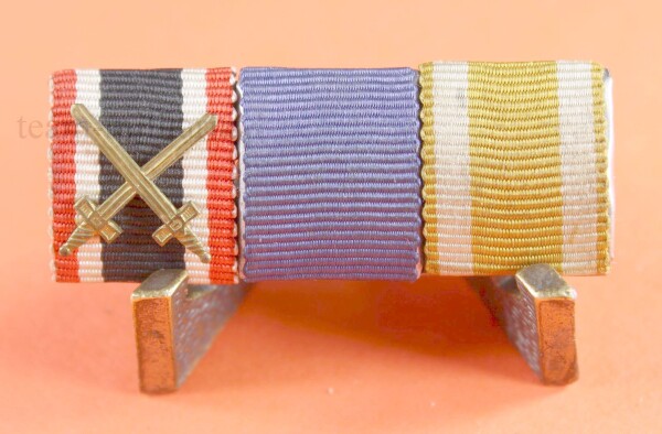 3-fach Bandspange / Feldspange Kriegsverdienstkreuz 2.Klasse 1939, Dienstauszeichnung und Schutzwallehrenzeichen