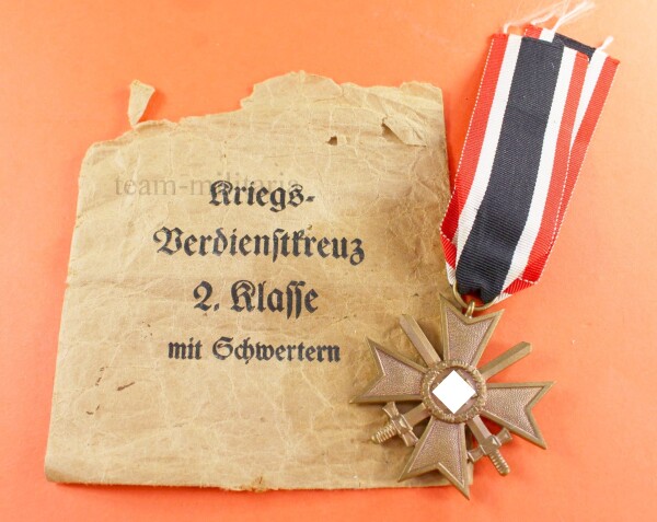 Kriegsverdienstkreuz 2.Klasse 1939 mit Schwertern und Tüte (4)