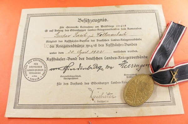 Deutsche Kyffhäuser Kriegsdenkmünze mit Schwertern und zugehöriger Urkunde