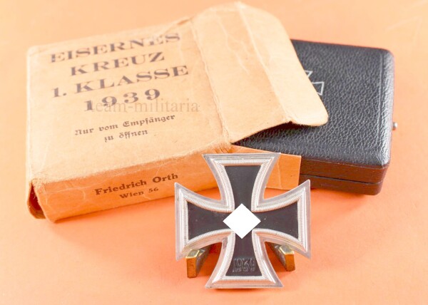 Eisernes Kreuz 1.Klasse 1939 (15) im Etui mit Umkarton - SEHR SELTEN- TOP CONDITION