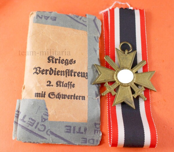 Kriegsverdienstkreuz 2.Klasse 1939 mit Schwertern und Band (Godet)