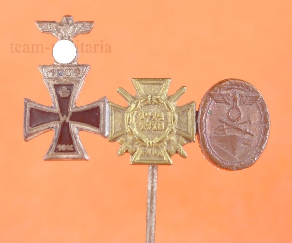 3-fach Miniatur zur Wiederholungsspange Eiseren Kreuz 2.Klasse 1939, FKEK und Schutzwallehrenzeichen - SELTEN