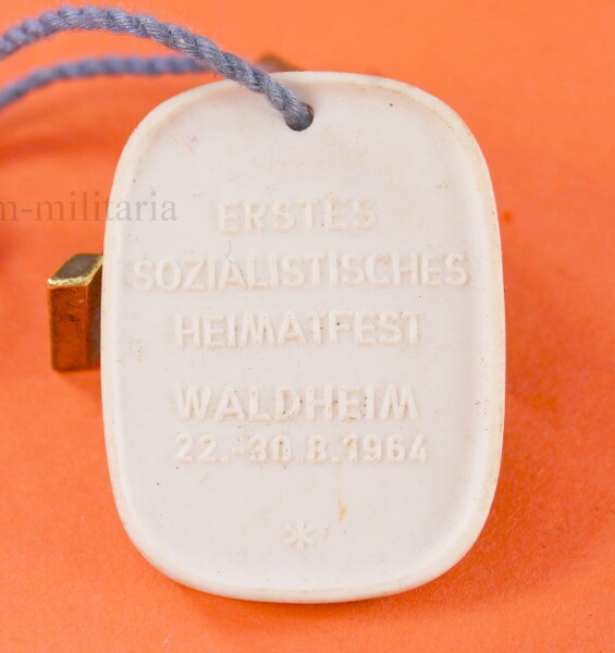 Porzellan-Medaille Meissen Erstes sozialistisches Heimatfest 22.-30.8.1964