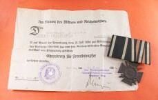 Verleihungsurkunde Ehrenkreuz f&uuml;r Frontk&auml;mpfer...