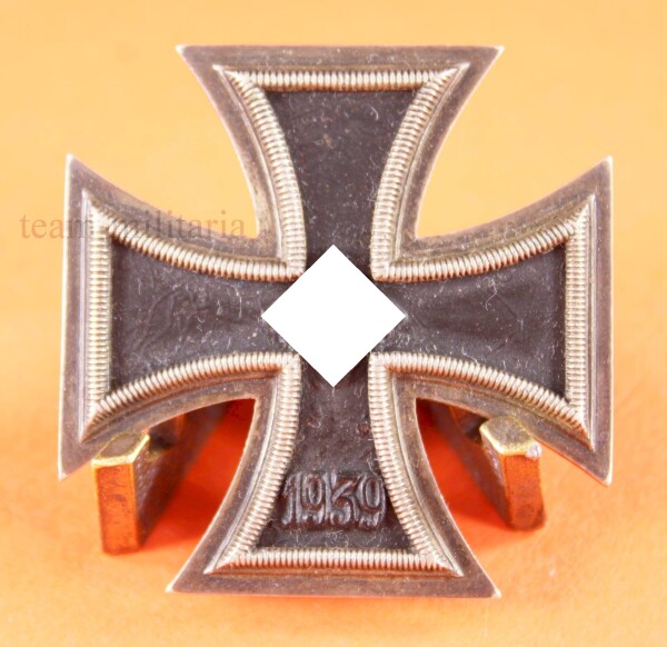 Eisernes Kreuz 1.Klasse 1939 an Schraubscheibe (L54)
