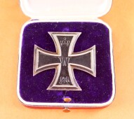 fr&uuml;hes Eisernes Kreuz 1.Klasse 1914 im violetten Etui 