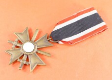 Kriegsverdienstkreuz 2.Klasse 1939 mit Schwertern mit Band (